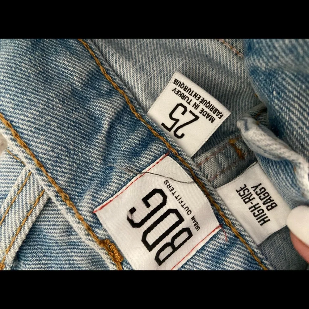 Jeans - Picture 3 of 3